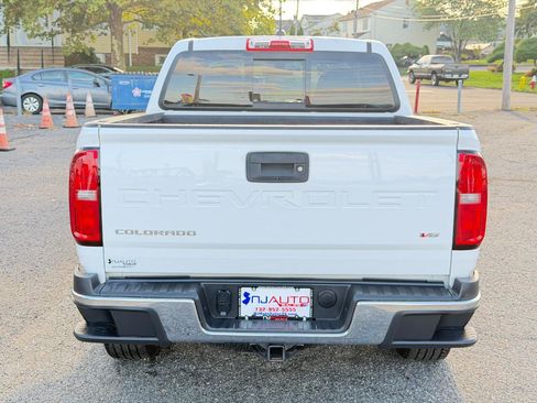 Used 2021 Chevrolet Colorado LT w/ LT Convenience Package AWD/4WD image 5