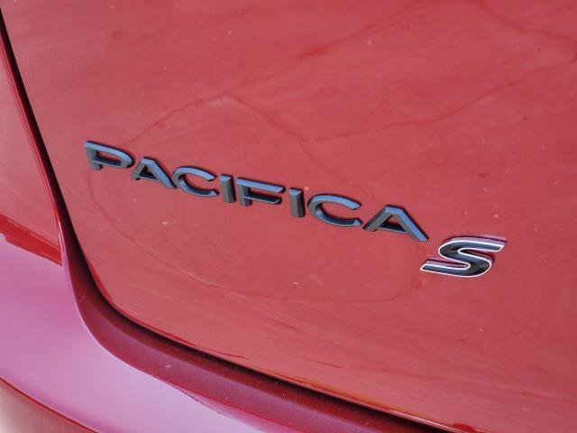 New 2027 Chrysler Pacifica Limited FWD image 31