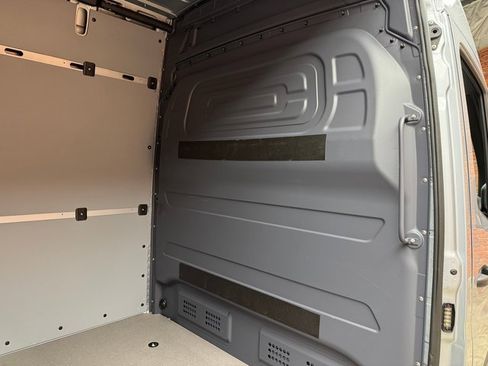 Used 2025 Mercedes-Benz Sprinter 2500 image 29