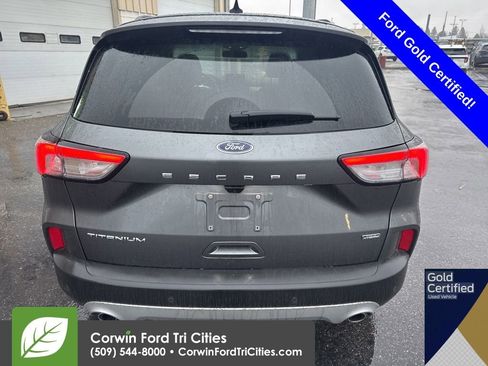 Used 2022 Ford Escape Titanium w/ Class II Trailer Tow Package image 13