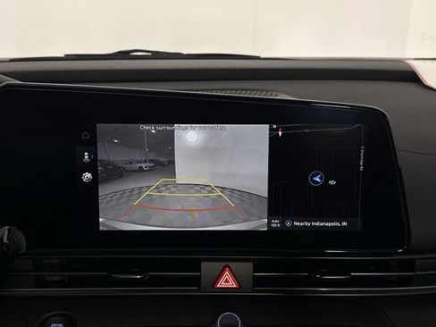 Used 2025 Hyundai Elantra SEL FWD image 25