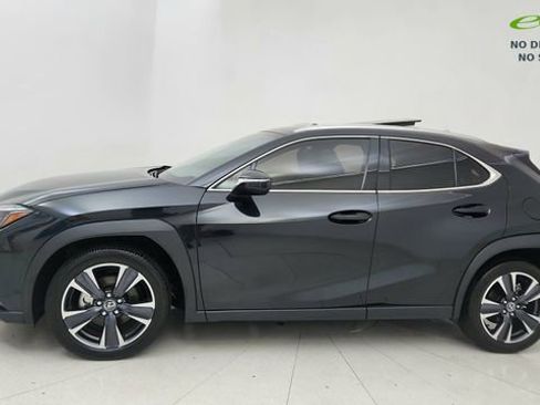 Used 2025 Lexus UX 300h FWD image 3