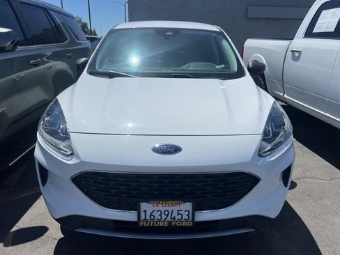 Used 2022 Ford Escape SE AWD/4WD image 2