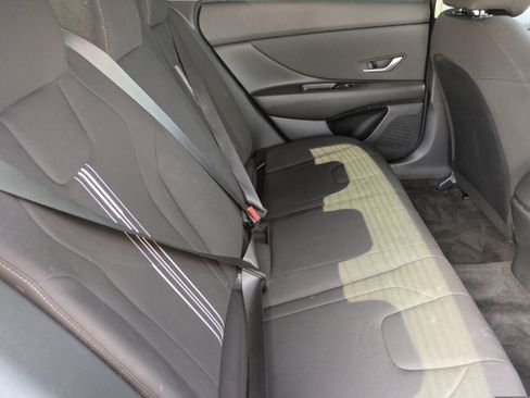 Used 2023 Hyundai Elantra SEL w/ Convenience Package FWD image 13