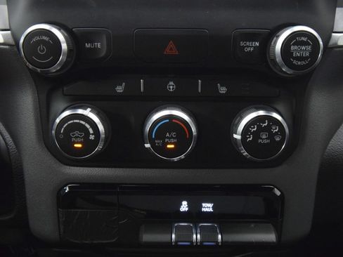 Used 2023 RAM 1500 Big Horn AWD/4WD image 35