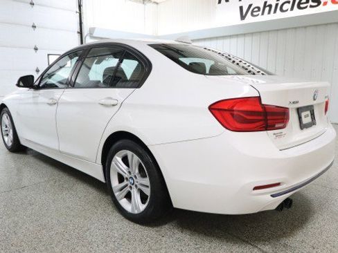 Used 2016 BMW 328i xDrive Sedan AWD/4WD image 3