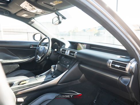 Used 2016 Lexus IS 200t image 15