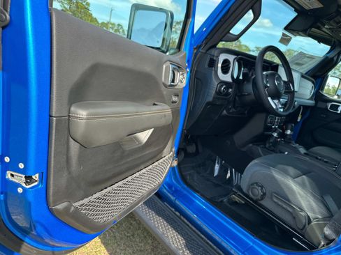 New 2025 Jeep Wrangler Sahara image 15