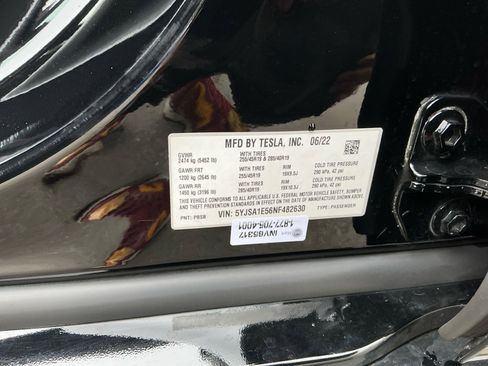 Used 2022 Tesla Model S image 28