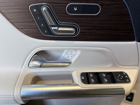 New 2026 Mercedes-Benz GLA 250 4MATIC image 10