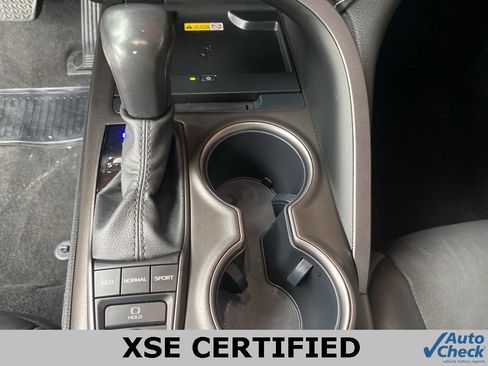 Used 2023 Toyota Camry XSE image 33