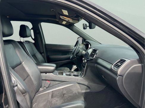 Certified 2020 Jeep Grand Cherokee Altitude image 32