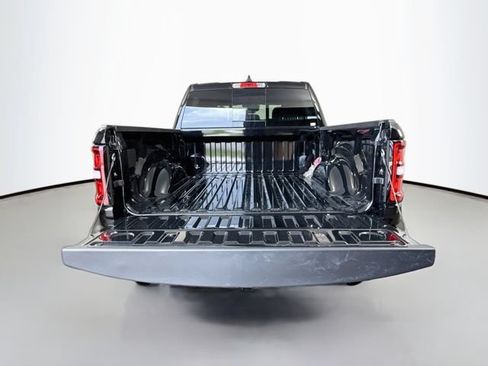 New 2026 RAM 1500 Express AWD/4WD image 23