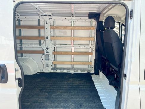 Used 2025 RAM ProMaster 2500 w/ U-Haul Equipment Group FWD image 24