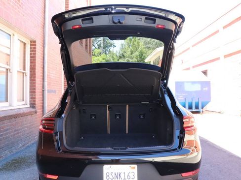 Used 2017 Porsche Macan AWD/4WD image 58