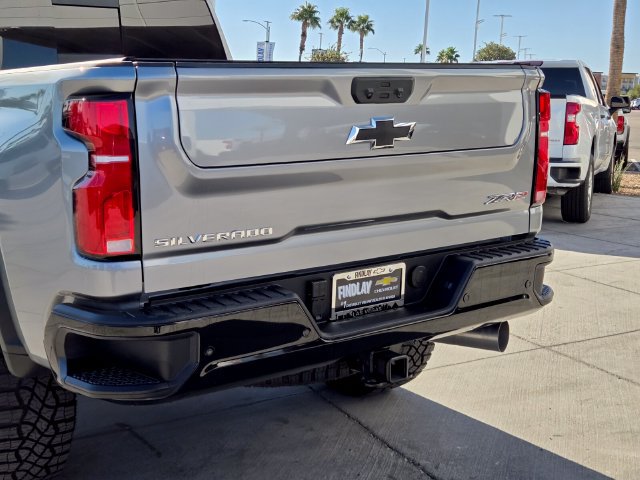 Certified 2026 Chevrolet Silverado 2500 ZR2 AWD/4WD image 5