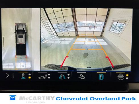 Used 2024 Chevrolet Silverado 3500 High Country w/ Technology Package AWD/4WD image 24