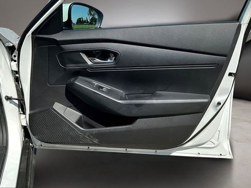 Used 2023 Honda Accord LX image 27