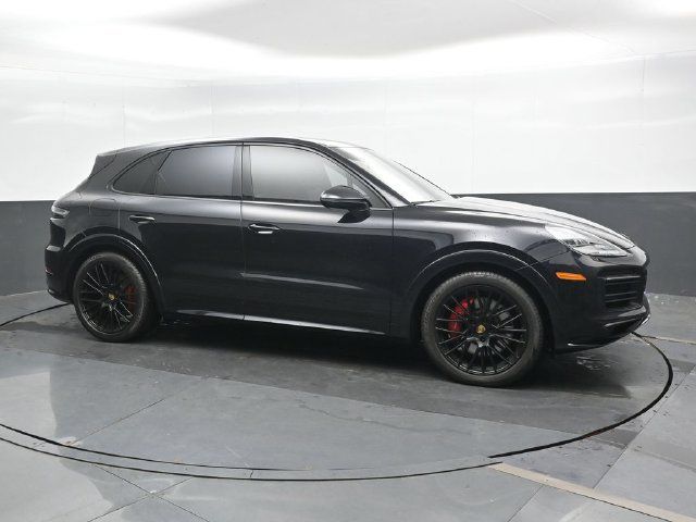 Used 2021 Porsche Cayenne GTS AWD/4WD image 5