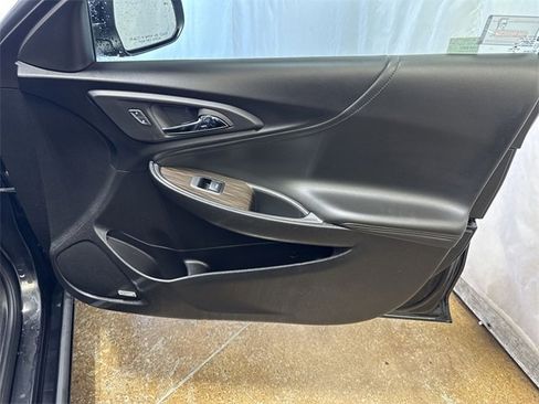 Used 2025 Chevrolet Malibu LT w/ Midnight Edition image 27
