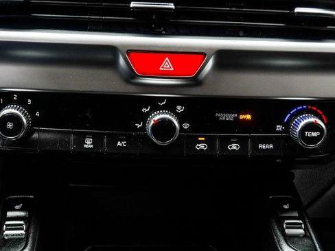 Used 2021 Kia Telluride S image 24