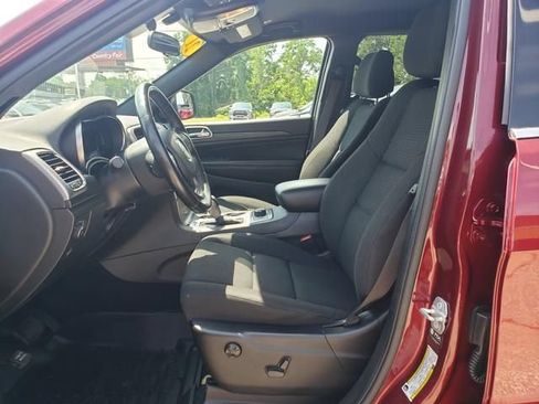 Used 2021 Jeep Grand Cherokee Laredo AWD/4WD image 10