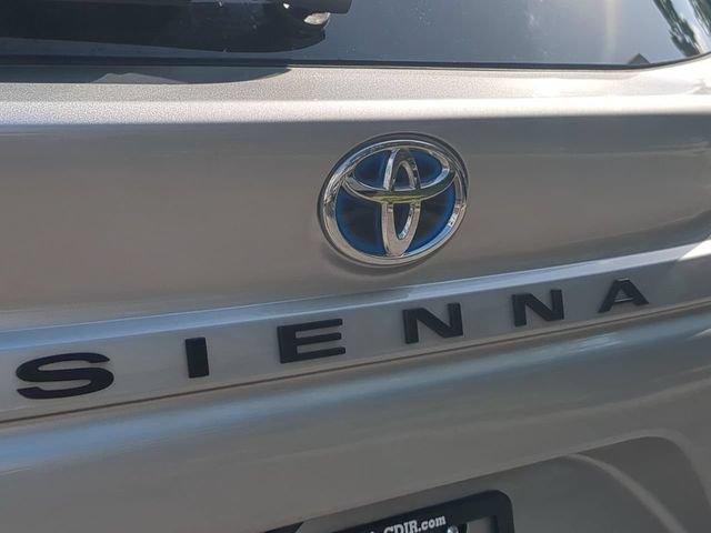 Used 2025 Toyota Sienna LE FWD image 13