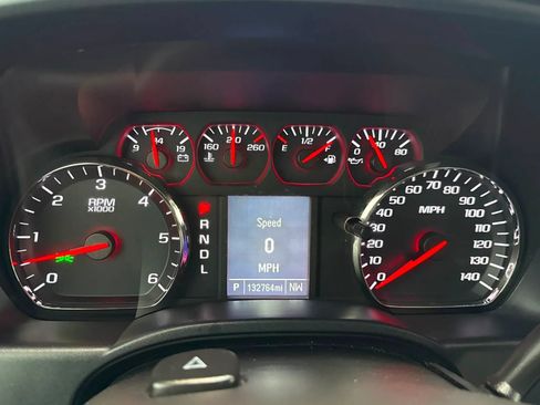 Used 2019 Chevrolet Silverado 1500 Custom w/ Custom Convenience Package RWD image 12
