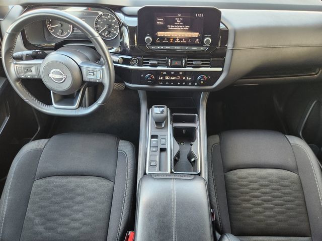 Used 2024 Nissan Pathfinder SV FWD image 24