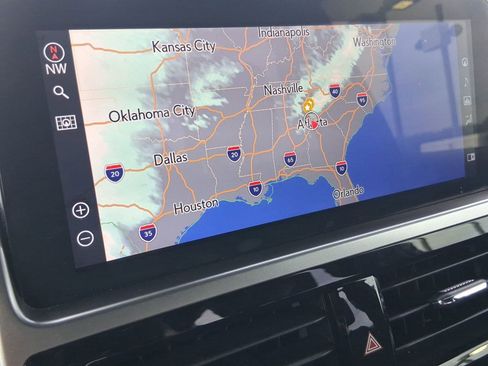 Used 2023 Lexus GX 460 Premium image 25