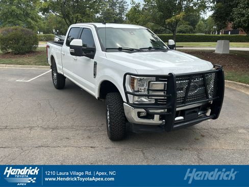 Used 2019 Ford F250 Lariat w/ Lariat Ultimate Package AWD/4WD image 1