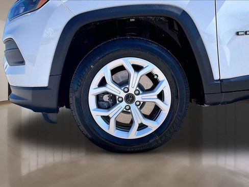 Used 2025 Jeep Compass Sport AWD/4WD image 8