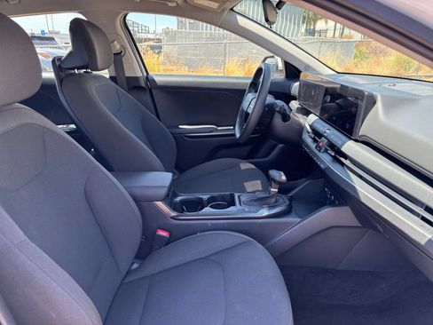 Used 2026 Kia K4 FWD image 35