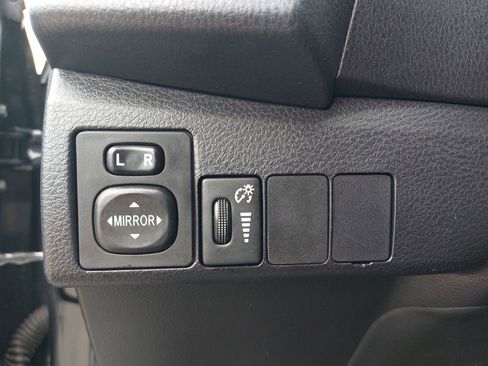 Used 2014 Toyota Corolla L FWD image 23