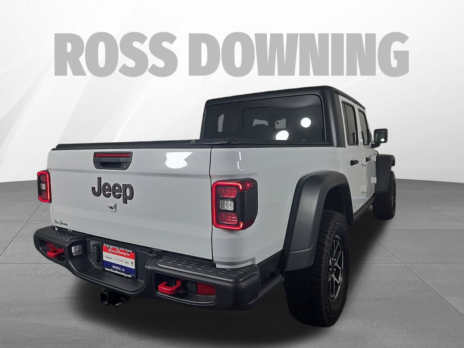 Used 2024 Jeep Gladiator Rubicon w/ Convenience Group AWD/4WD image 4