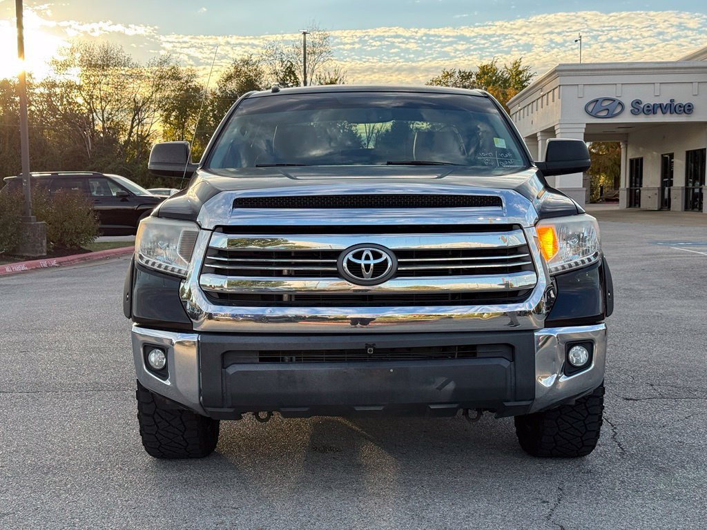 Used 2015 Toyota Tundra SR5 w/ SR5 Upgrade Package RWD image 2