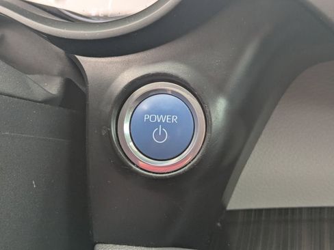 Used 2024 Toyota Sienna Limited FWD image 18