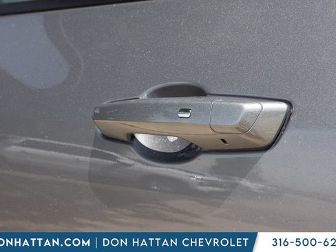 Used 2025 Chevrolet Equinox LT FWD image 30