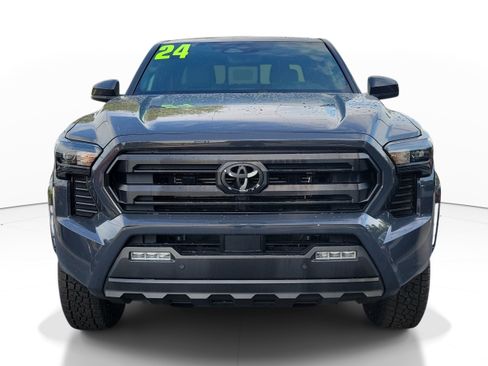 Used 2024 Toyota Tacoma SR5 AWD/4WD image 2
