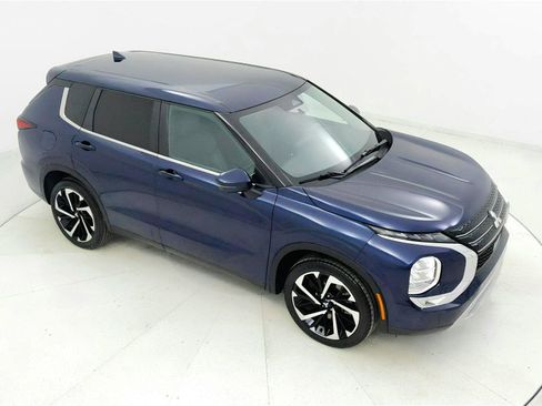 Used 2024 Mitsubishi Outlander FWD image 19