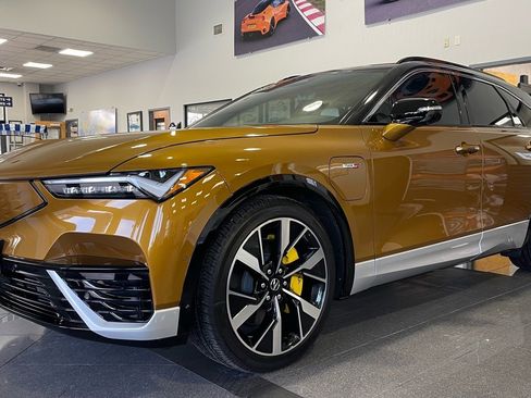 Used 2024 Acura ZDX Type S image 1