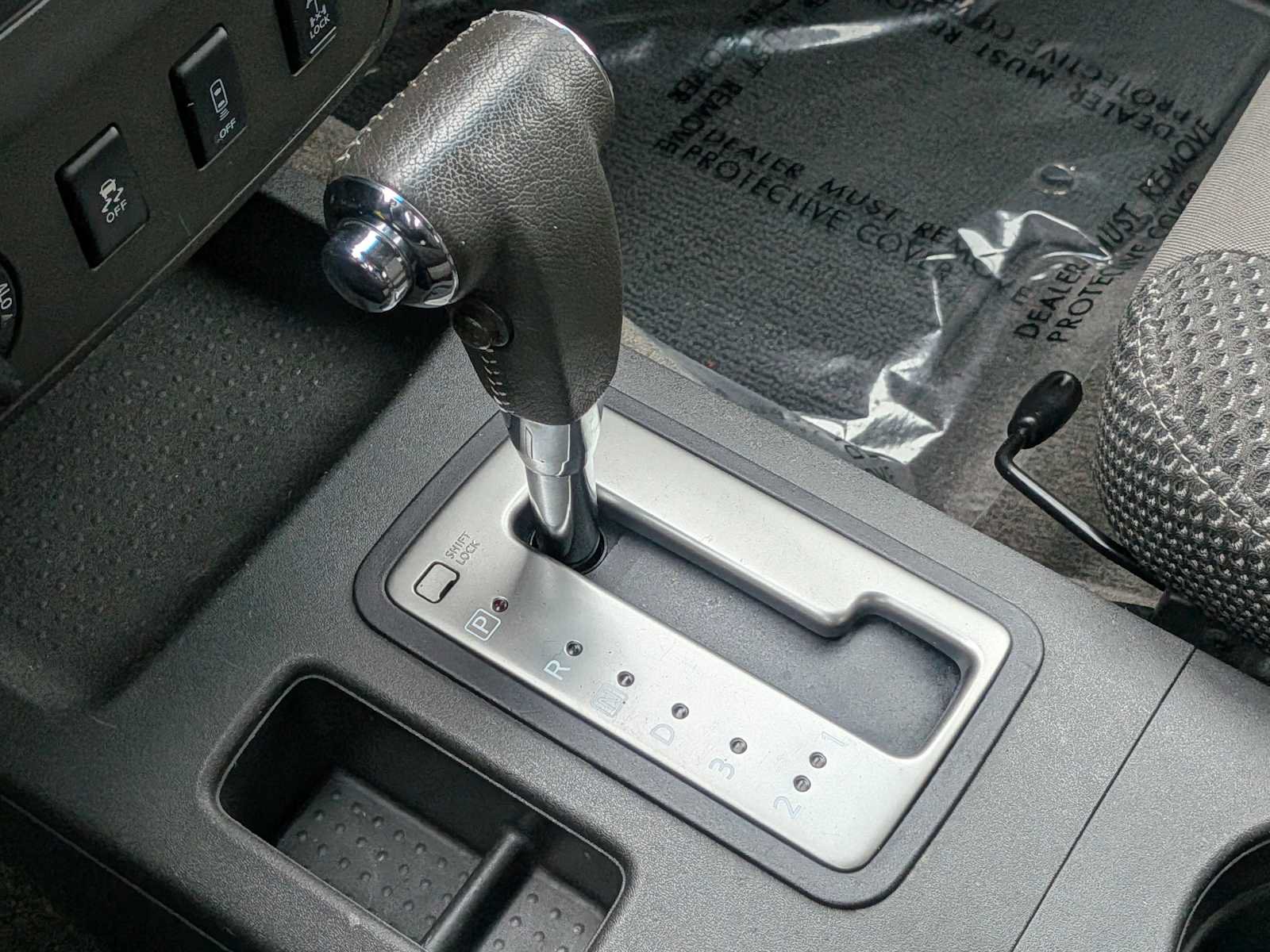 Used 2013 Nissan Frontier PRO-4X AWD/4WD image 27