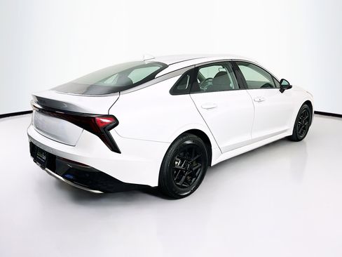 Used 2025 Kia K5 LXS FWD image 9