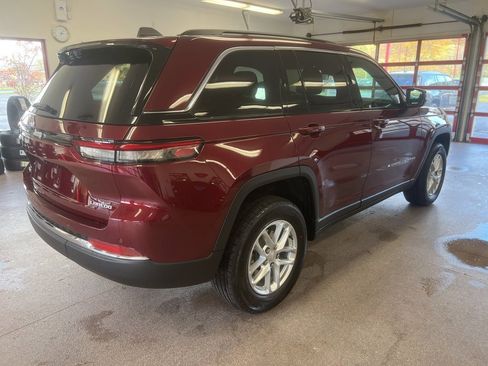 New 2025 Jeep Grand Cherokee 4WD image 25