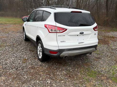 Used 2013 Ford Escape SE image 2