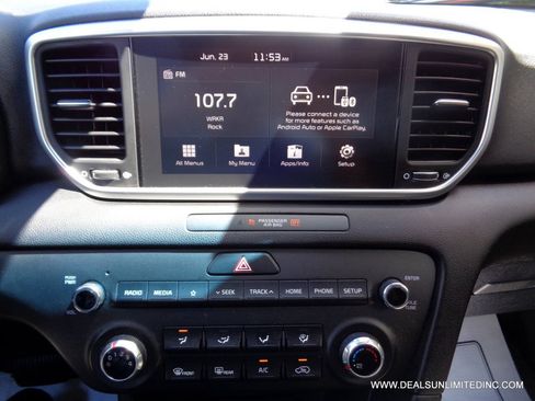 Used 2022 Kia Sportage LX AWD/4WD image 11