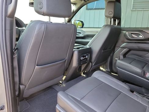 Used 2023 Chevrolet Tahoe LT w/ Luxury Package AWD/4WD image 18