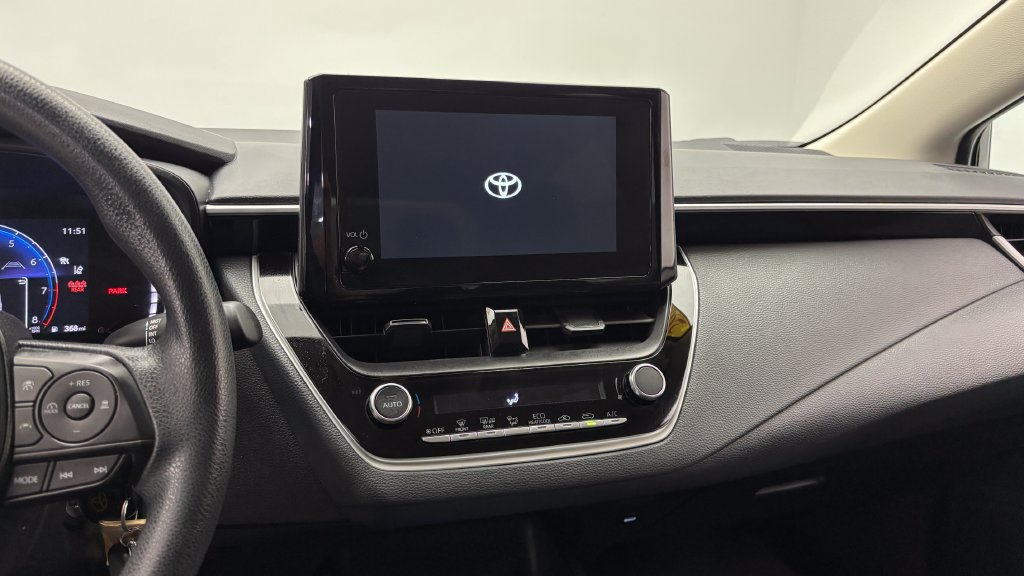 Used 2026 Toyota Corolla LE FWD image 21