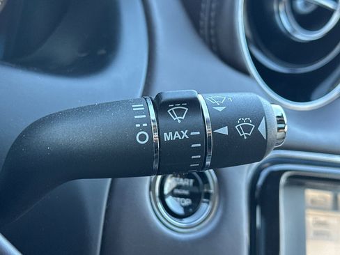 Used 2015 Jaguar XJ L Portfolio image 39