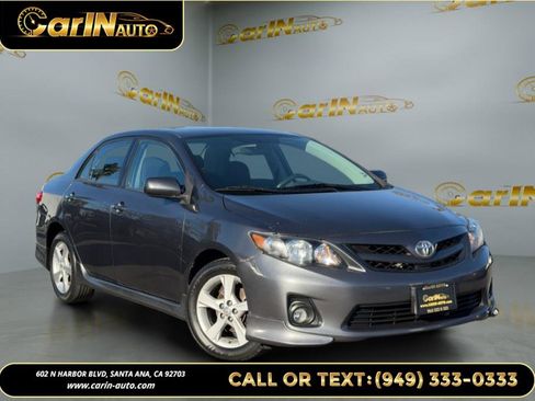 Used 2011 Toyota Corolla S image 3